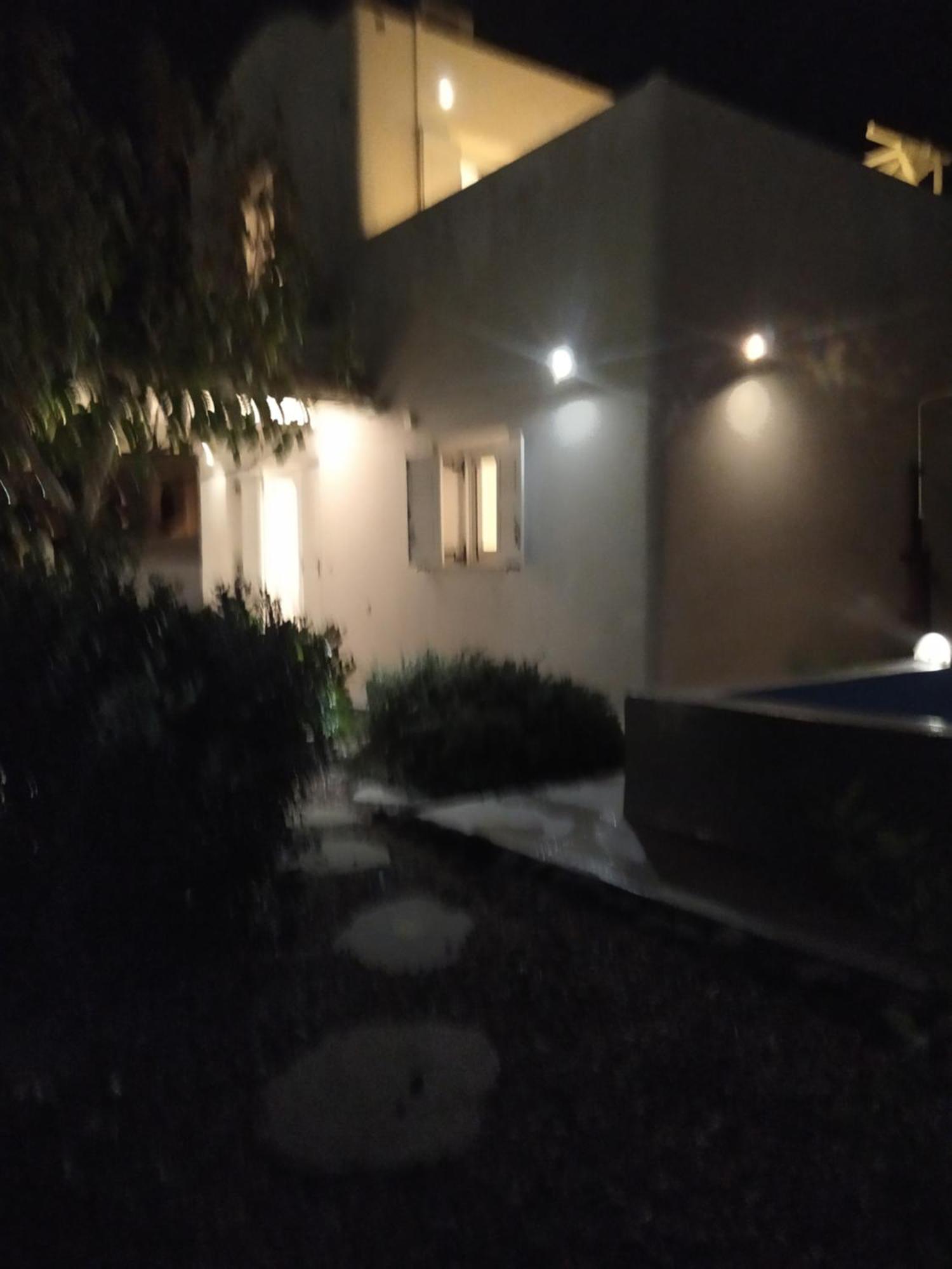 Jb Villa (Adults Only) เมซาเรีย ภายนอก รูปภาพ