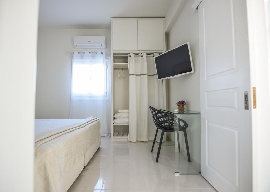 Jb Villa (Adults Only) เมซาเรีย ภายนอก รูปภาพ