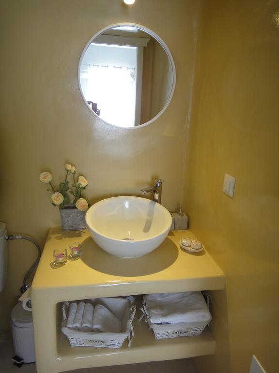 Jb Villa (Adults Only) เมซาเรีย ภายนอก รูปภาพ